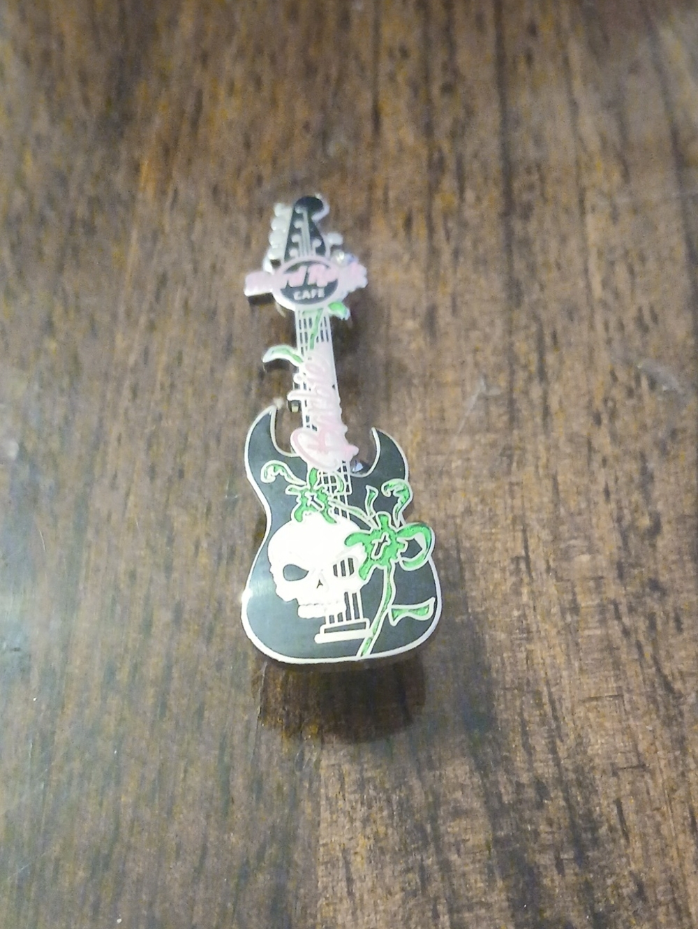 Hard Rock Cafe Pin Goth Punk Barbie VI - Skull Guitar